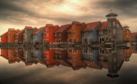 beautiful-colourful-houses-in-the-netherlands