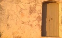 Wall_with_door_on_Gozo_by_Matthias_Niess