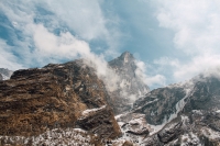 foggy_mountain_ridge_by_rosan_harmens