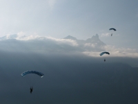 three_skydivers_by_didier_baertschiger